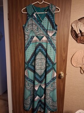 R&K Teal and Navy Paisley Print Maxi Dress